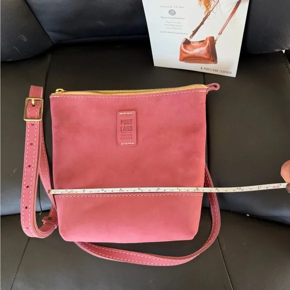 Portland Leather Luxury Rose Festival Crossbody Bag - Picture 7 of 8